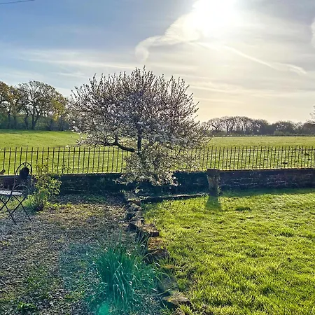 The Old Vicarage Feriehus Westward